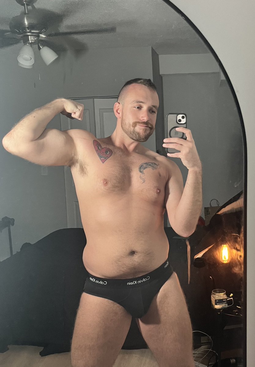 Zaddy Tony VAGUELY sfw tweet media