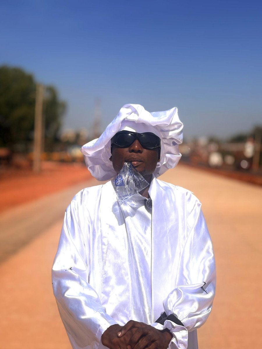 Heisborbor tweet media