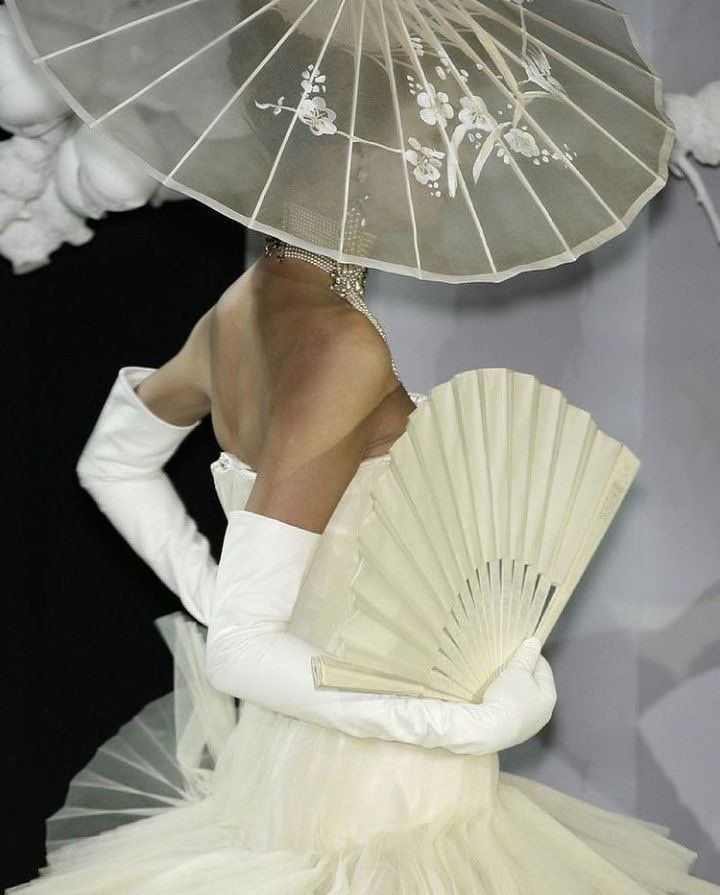 pinkglitterie's tweet photo. Dior SS 2007 https://t.co/z587lz5nPa