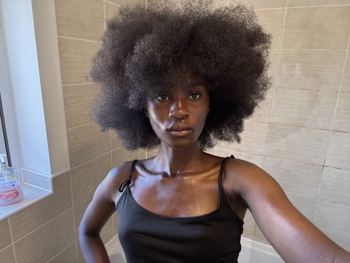 𝐏𝐢𝐧𝐤 𝐠𝐥𝐢𝐭𝐭𝐞𝐫 🎀 tweet media