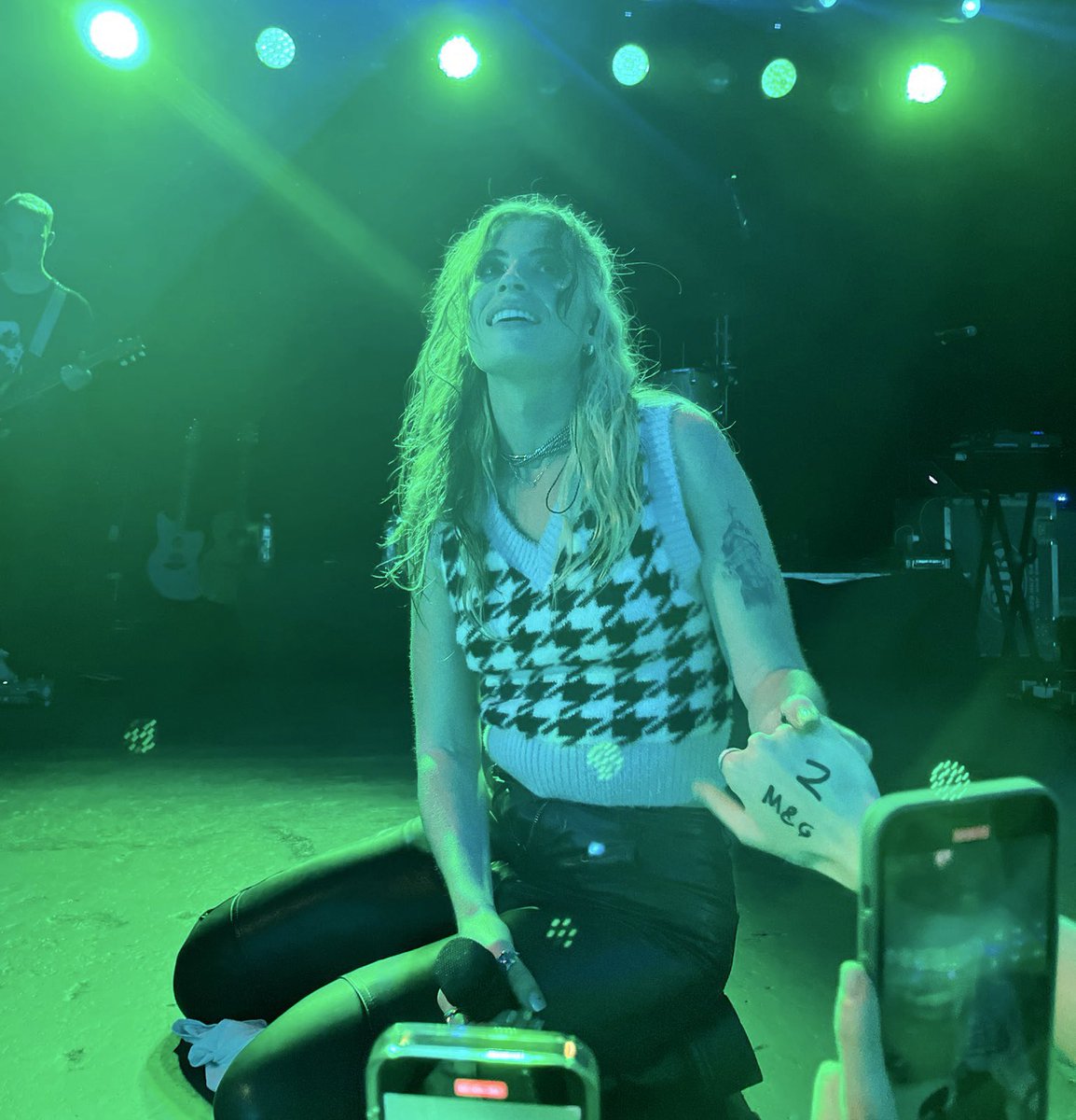 happy bday to the woman who helped me in so many ways through these years. a journey together through ups and downs but together, even if far thanks to her music. wishing u so much happiness from the bottom of my heart. your fletchfam will be always here for u <a href="/findingfletcher/">FLETCHER</a> 🤍