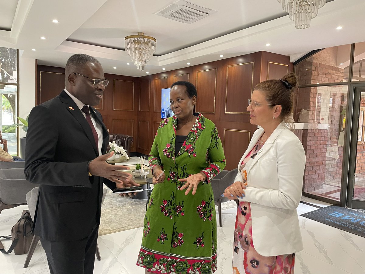 Canada in Zimbabwe tweet media