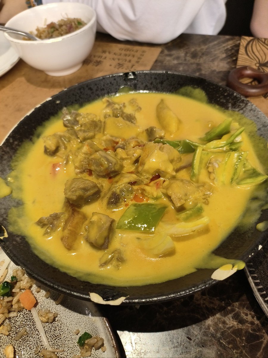 catia ferraro tweet media