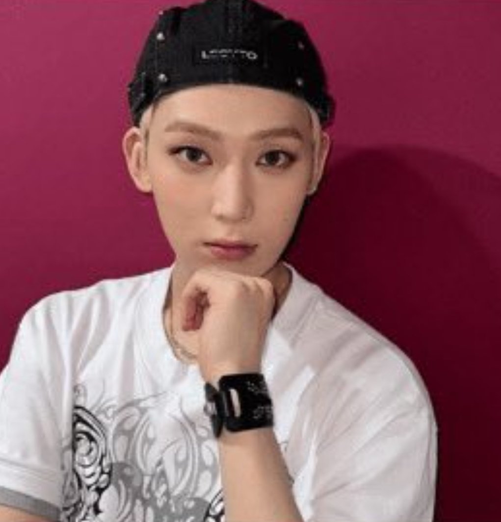 Lι᥊ ᥕ. J᥆ᥙkι tweet media