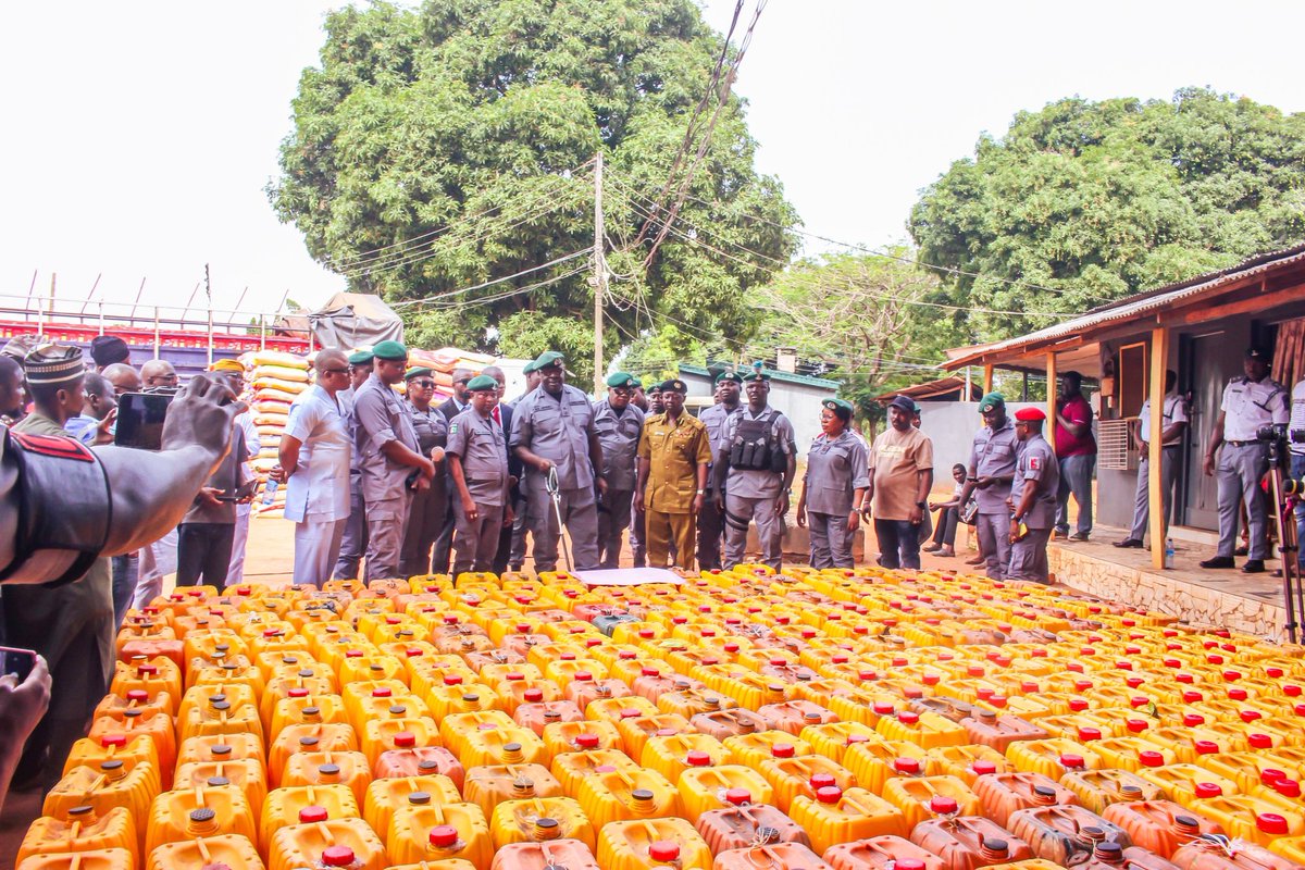 NIGERIA CUSTOMS tweet media