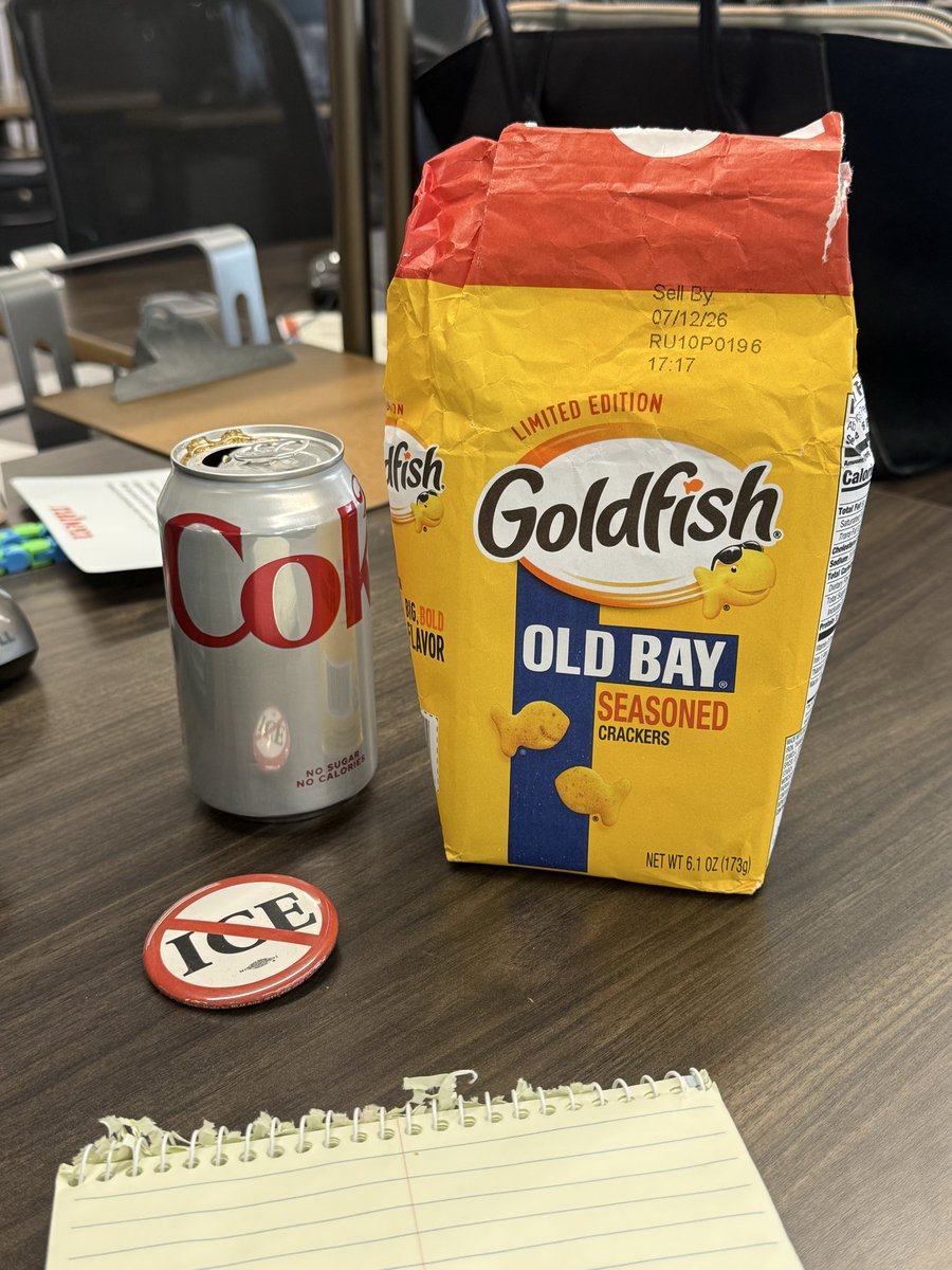 Courtney Farrell tweet media