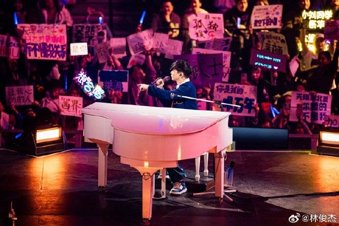 len-rose diapolet tweet media