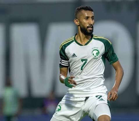 منبر نيوم tweet media