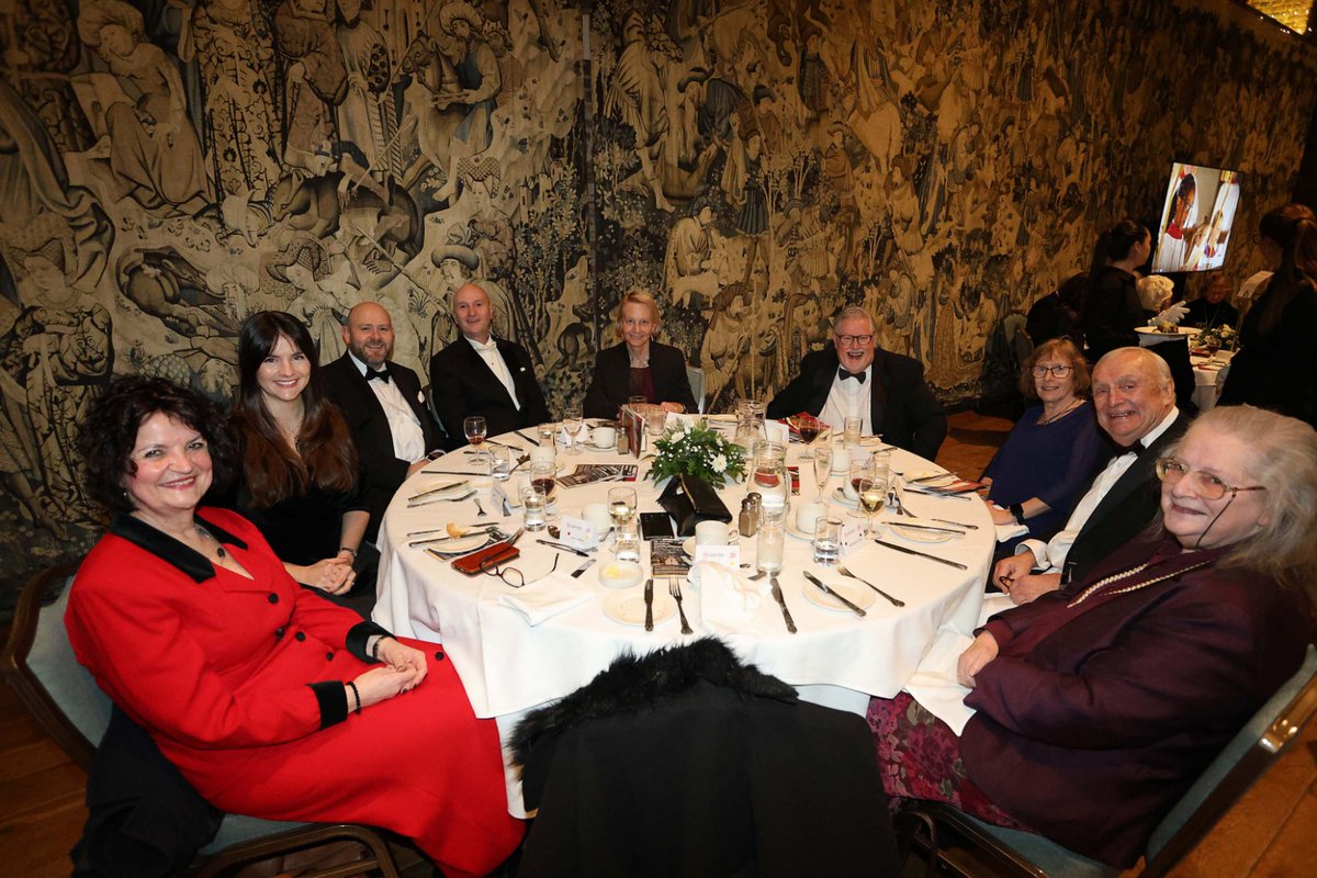 Laura Pearce tweet media