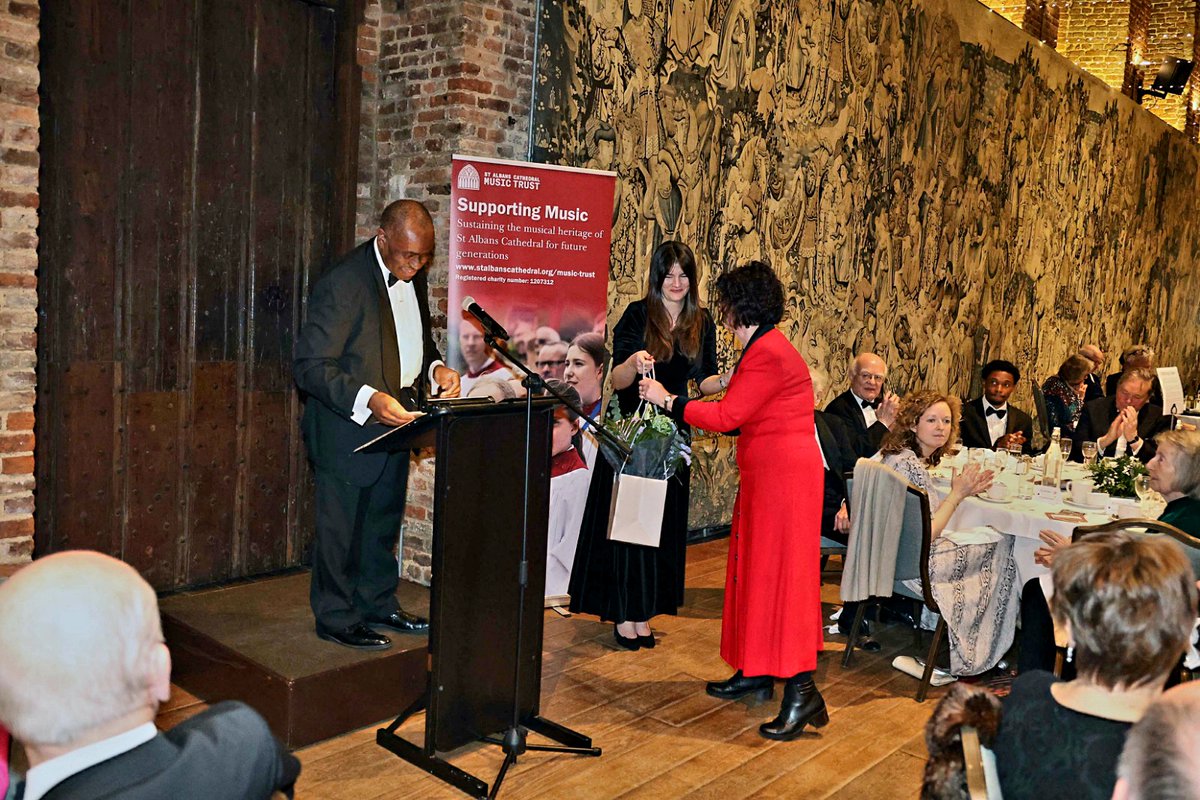 Laura Pearce tweet media