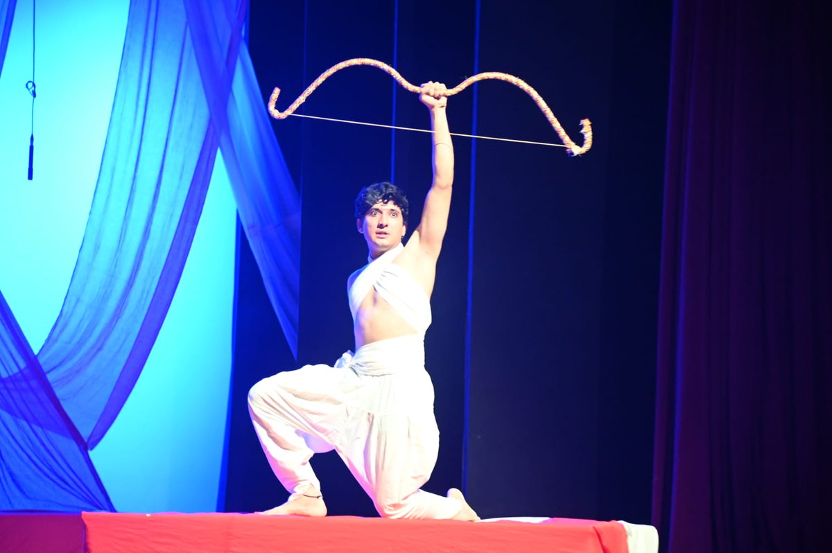 AkashvaniAIR's tweet image. Glimpses from the programme!

#Adhirathi #RamdhariSinghDinkar #mahabharat