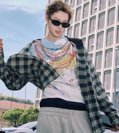 About Music tweet media