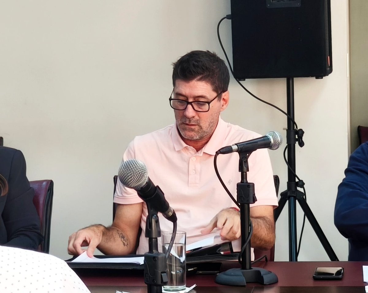 Geraneuquen's tweet image. #ComisiónD
Iniciamos el tratamiento del #Proyecto de #Ley que crea el Programa Provincial de Articulación entre Bibliotecas Populares y el Sistema Educativo para garantizar el acceso de los estudiantes a los libros y materiales bibliográficos que necesitan. 📚