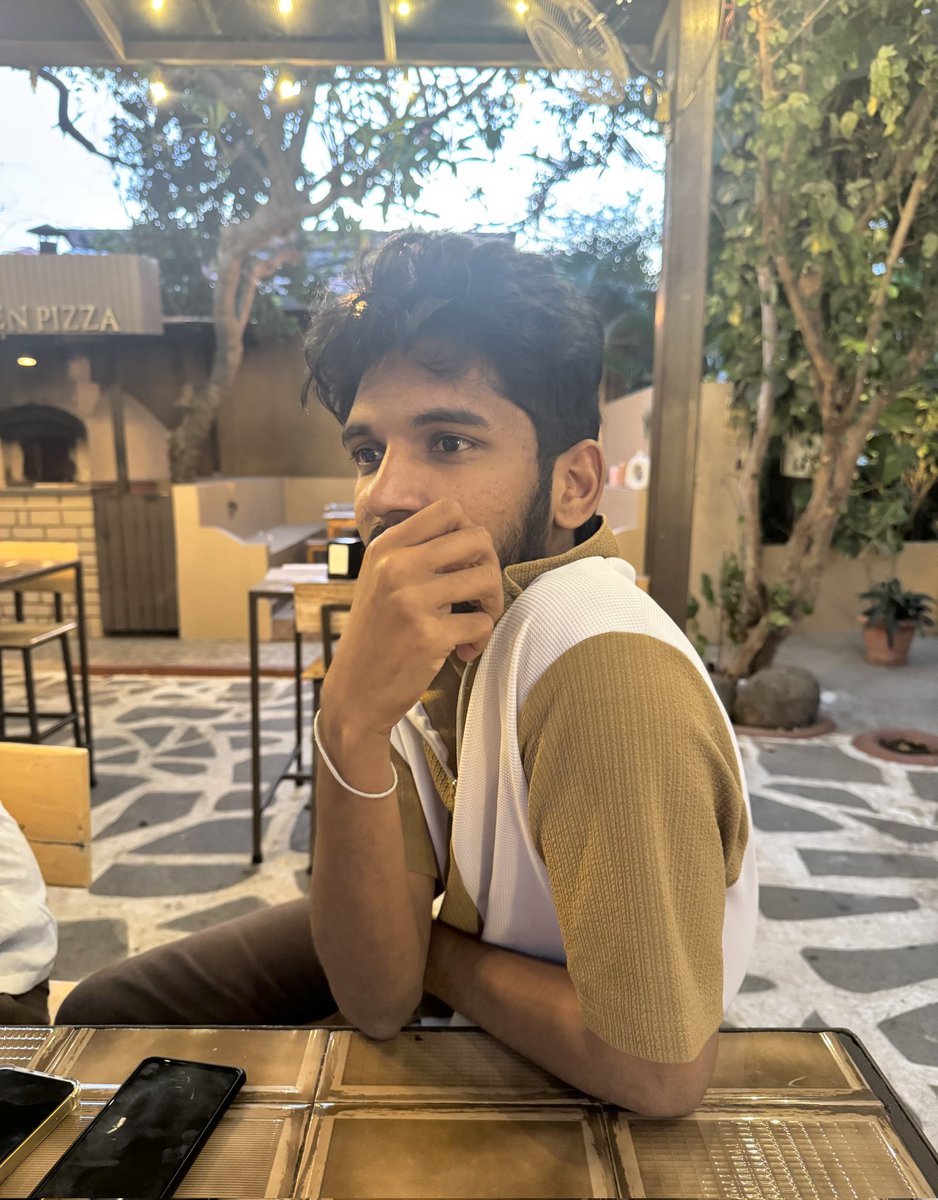 Lɪᴋʜɪᴛᴇsʜ Cʜᴏᴡᴅᴀʀʏ ☄ tweet media