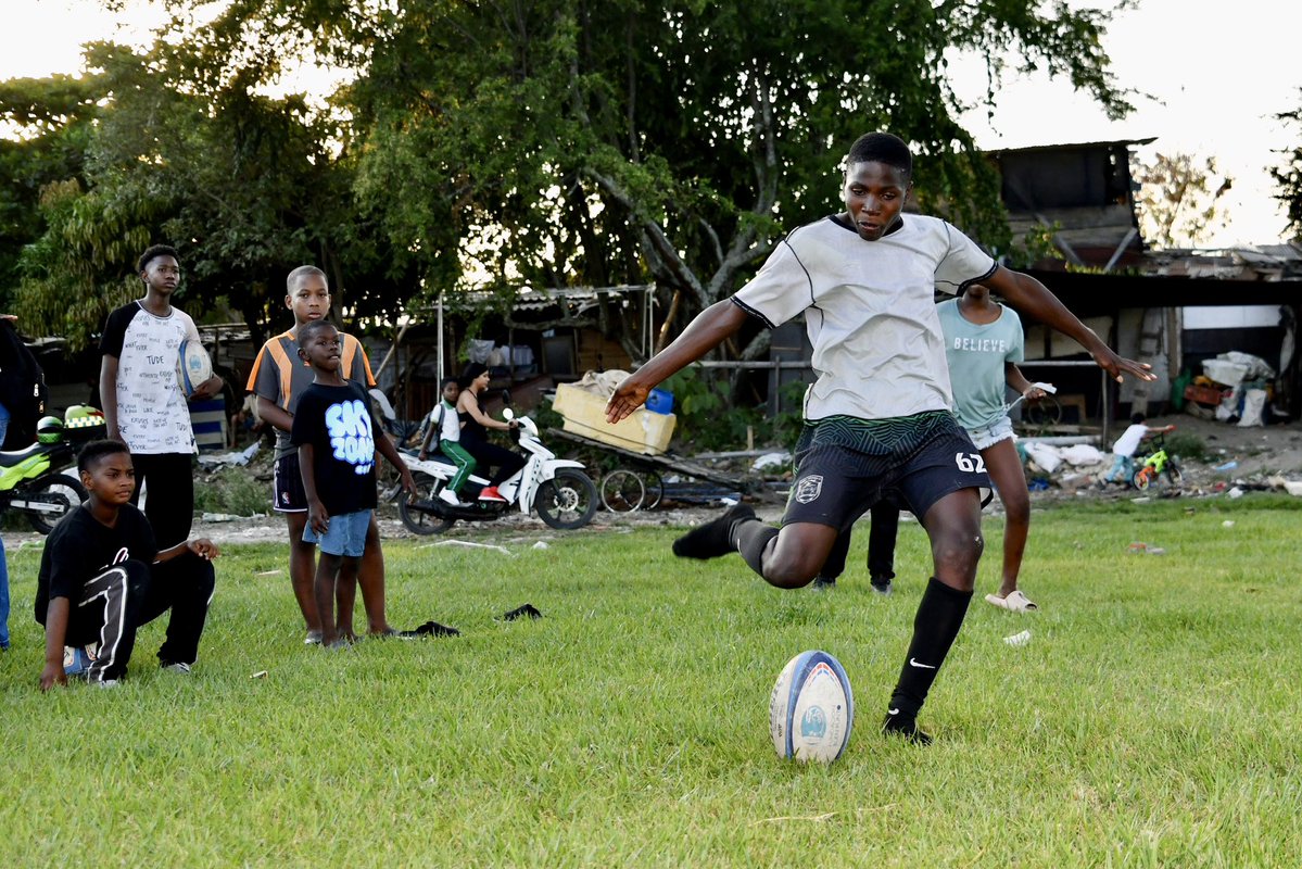 Alejandro Eder tweet media