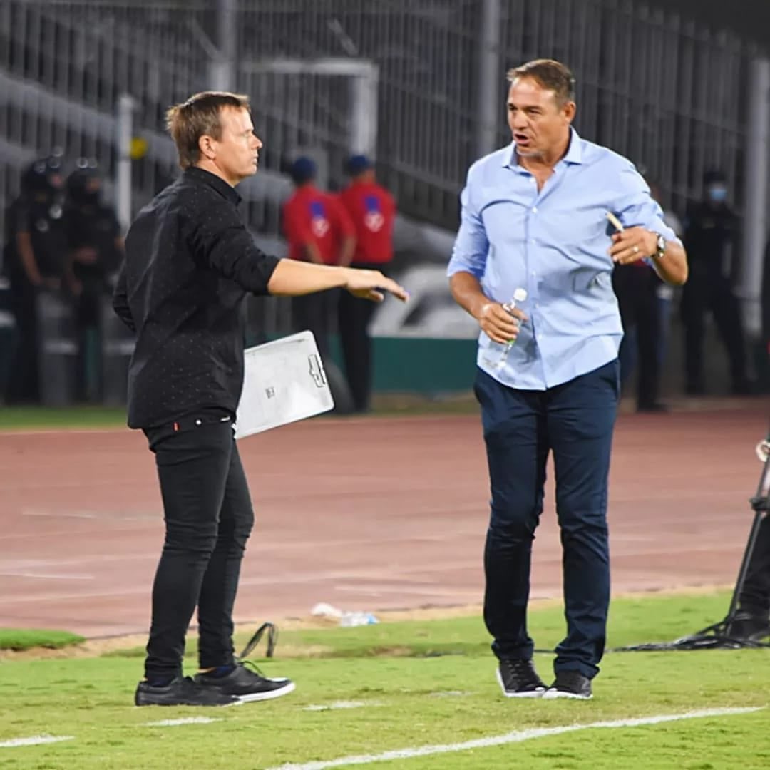 Radio Sucesos tweet media