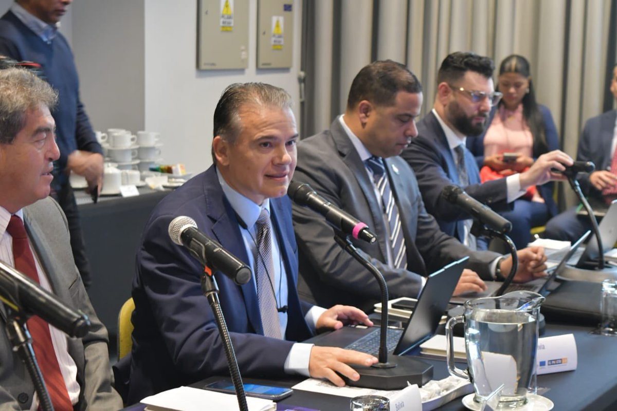 📝En la agenda: estado de los Planes de Acción Operativos, la institucionalización del Comité, y la inclusión de la perspectiva de género. 

Promovemos una respuesta regional cohesionada ante la amenaza del crimen transnacional organizado. 
#ELPACCTO #CLASI