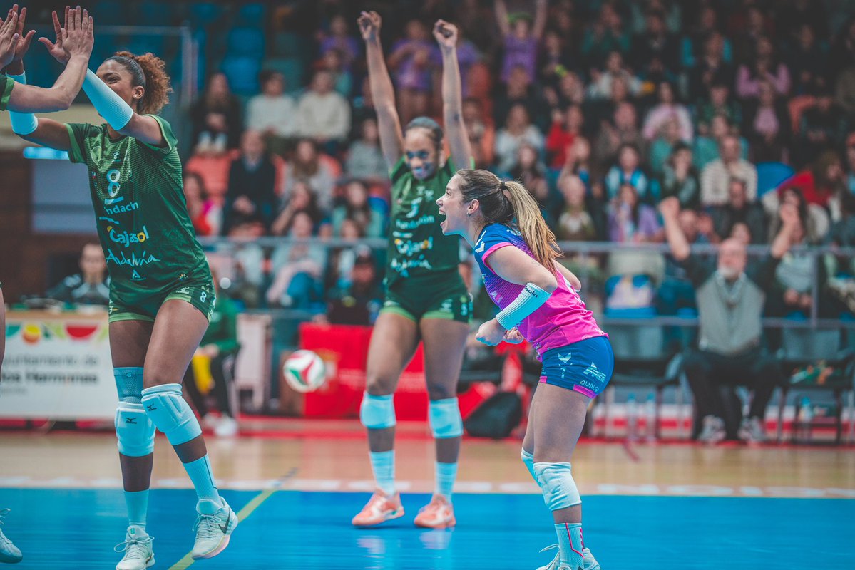 Club Voleibol Esquimo🏐💚 tweet media