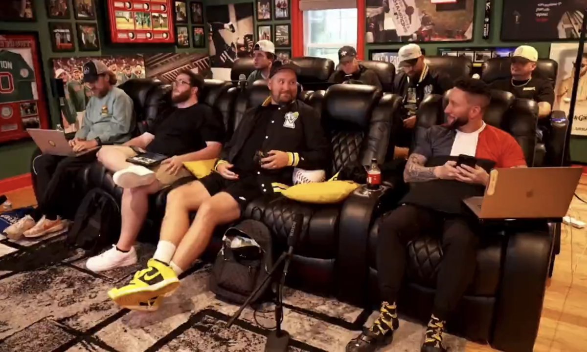 Love AND Trust tweet media