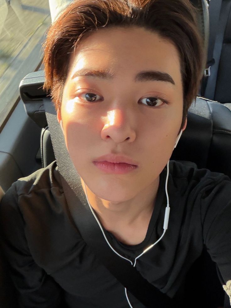 joelsfic's tweet photo. so, you choose me or your ex? 

a #kyakeon ft. #keonsuni fewtweets au
by joelsfic https://t.co/xFmAI217UB