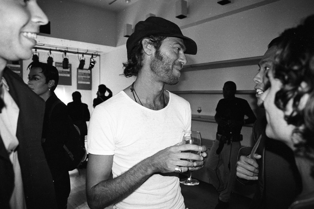 Complex Style tweet media