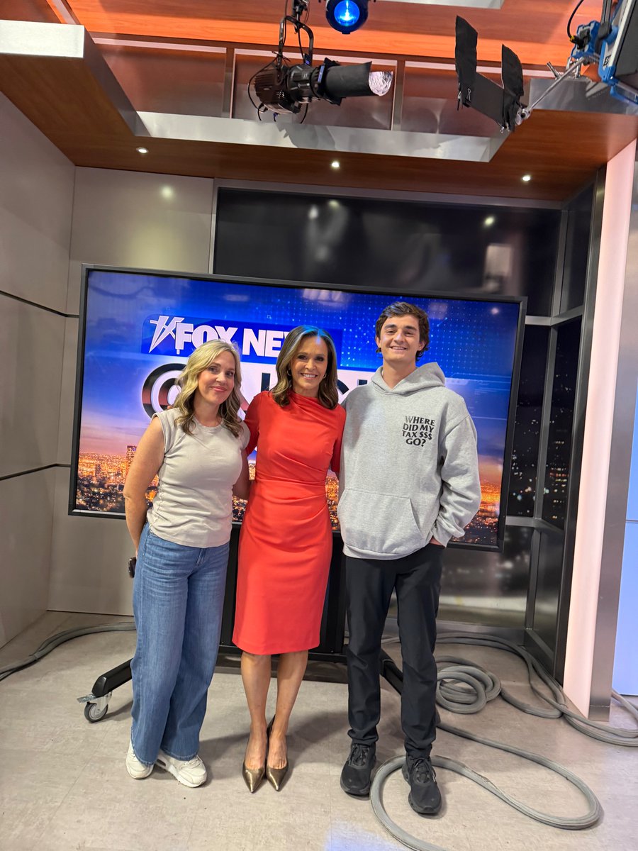 Anita Vogel tweet media