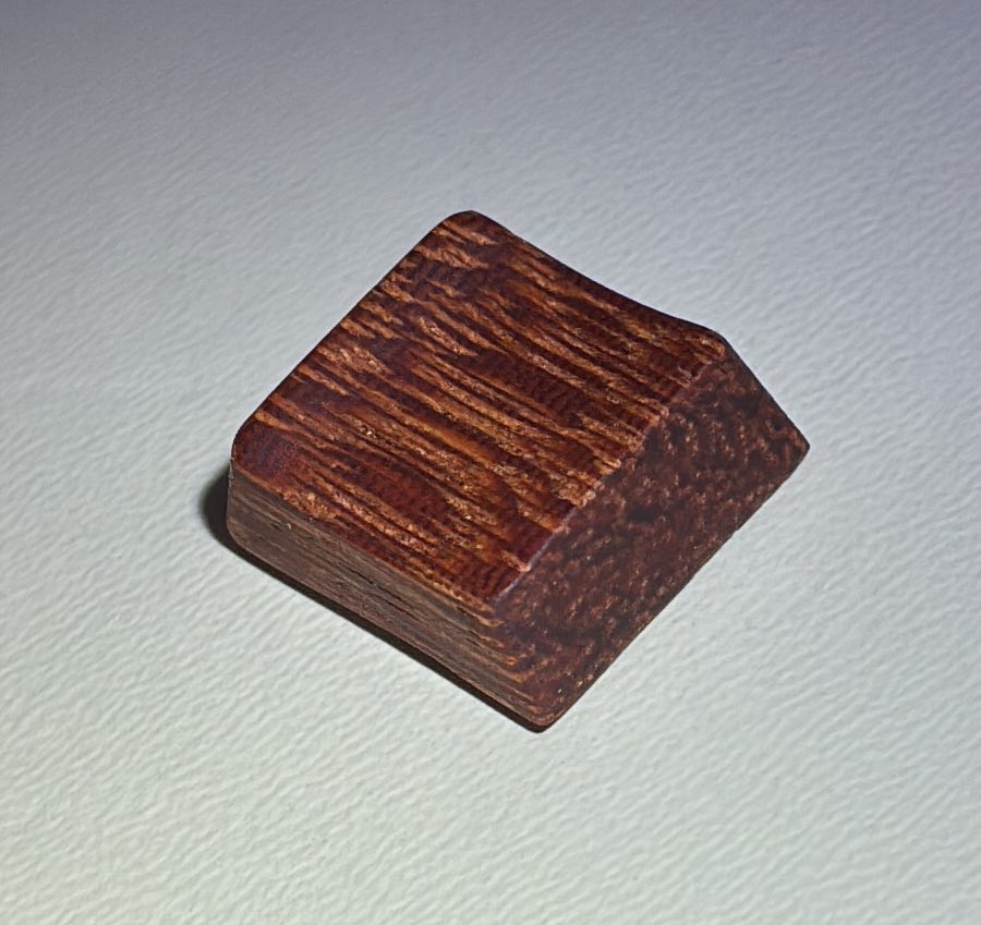 えんたしす tweet media