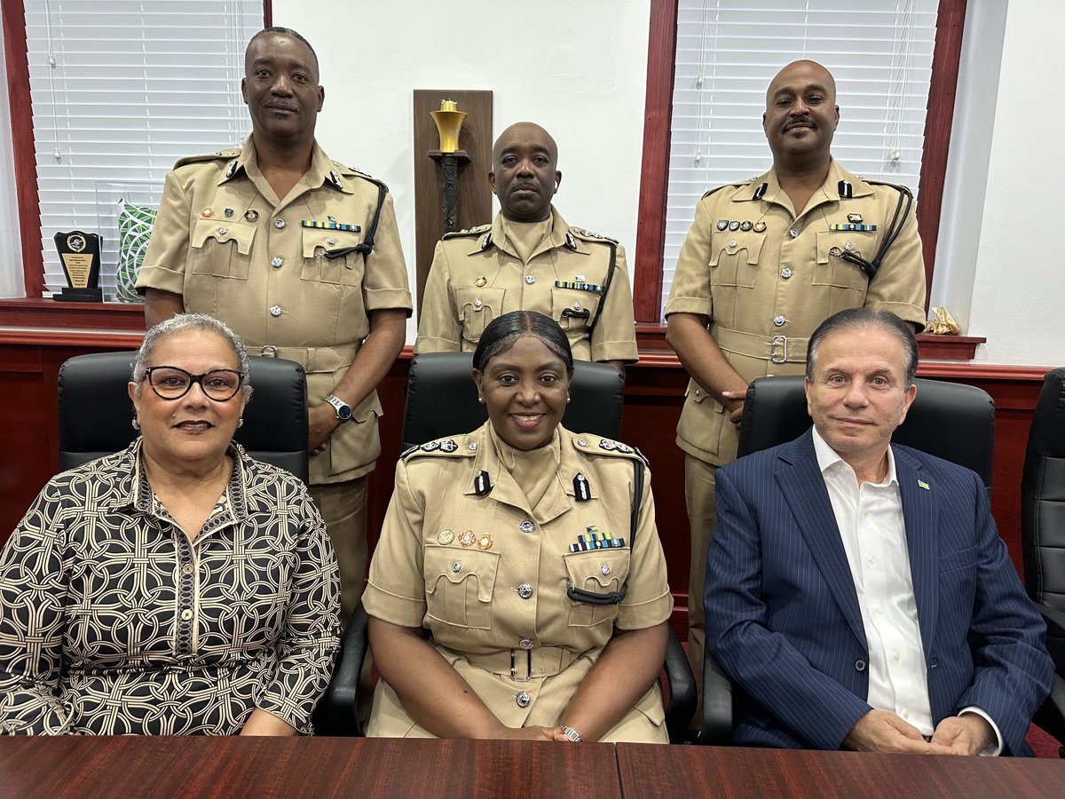 H.E. Joudi, Bahamas 🇧🇸 Ambassador to UAE 🇦🇪, Qatar 🇶🇦 &amp; KSA 🇸🇦, paid a courtesy call on H.E. Commissioner Knowles to update on Bahamian residents in the GCC seeking voluntary departure.

The Government of The Bahamas has funded a private charter to assist in their safe evacuation