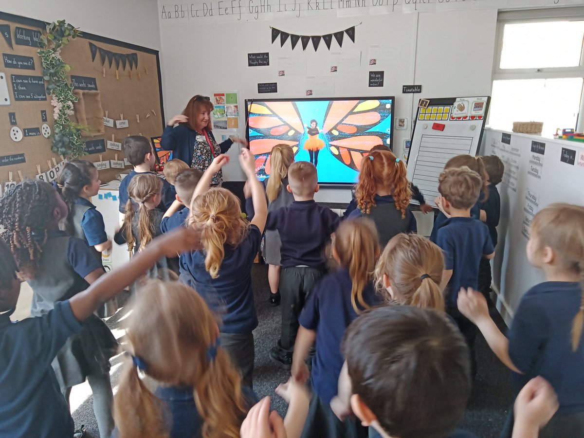 @MrsRSGC tweet media