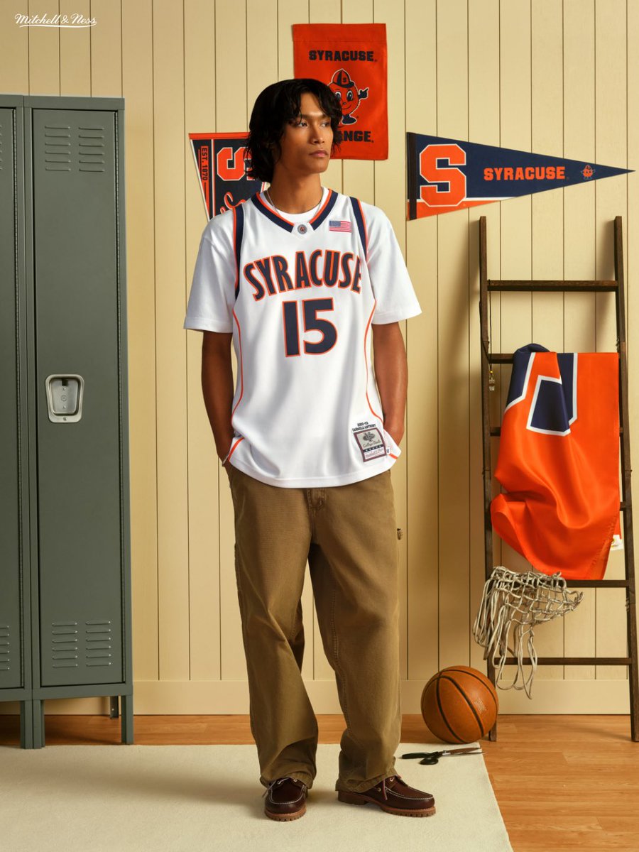 Mitchell & Ness tweet media