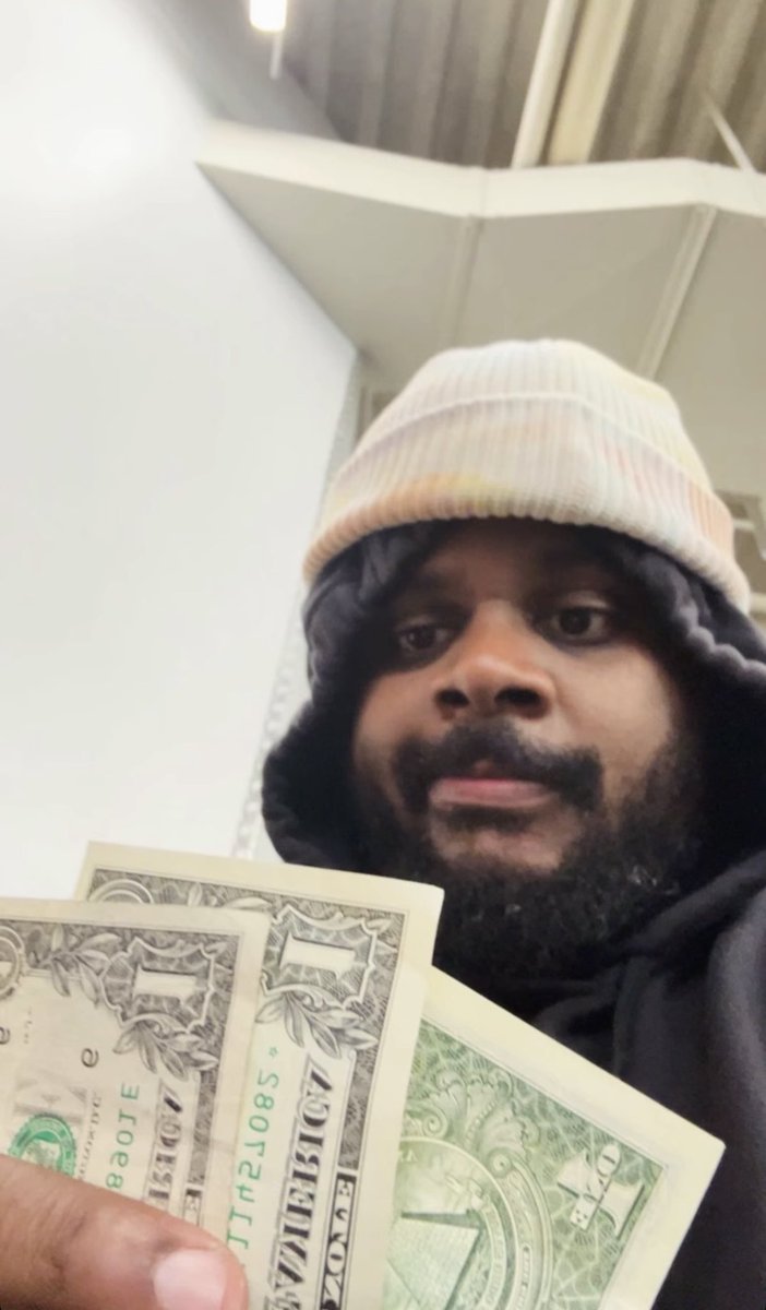 Aijuswanaseing tweet media