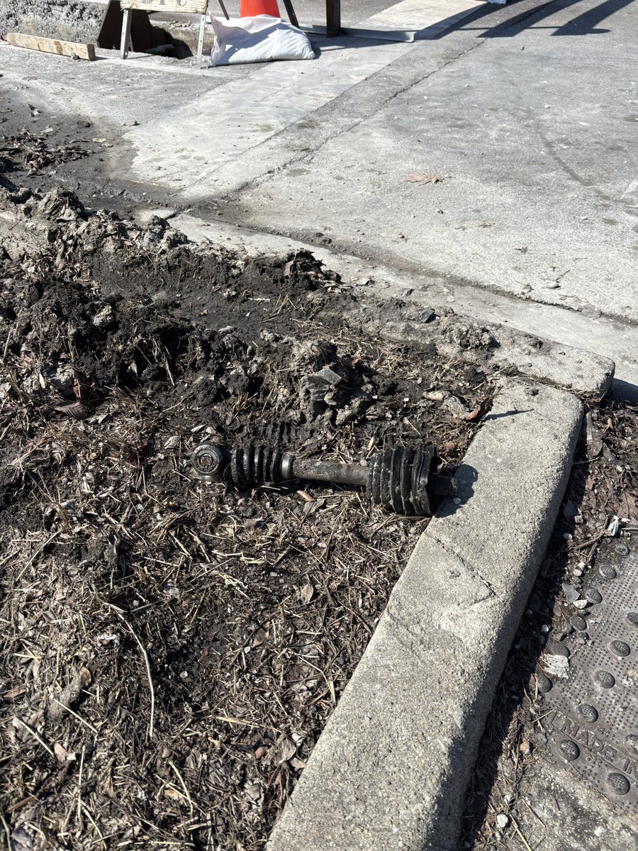 I’m no expert, but I feel like this is a part from a truck, that should still be on the truck.