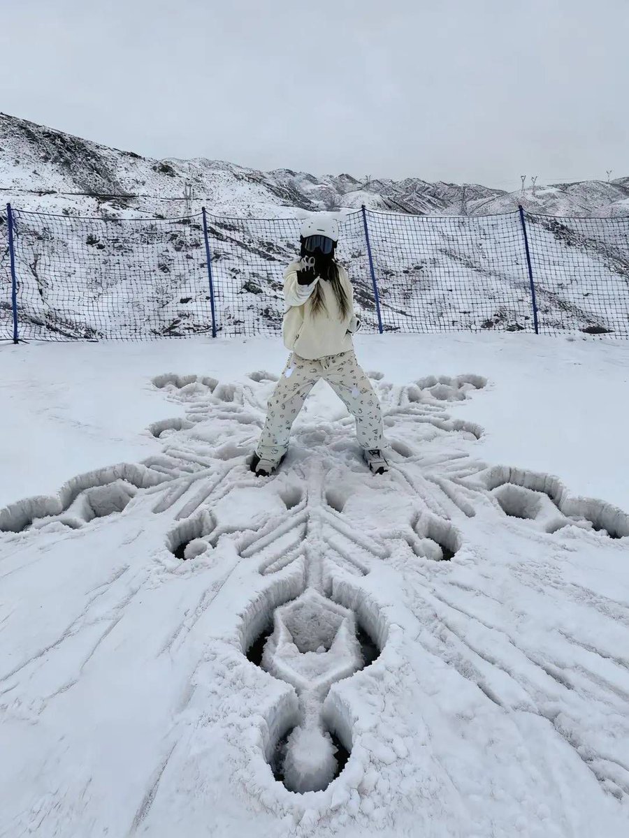 Anime Posts tweet media