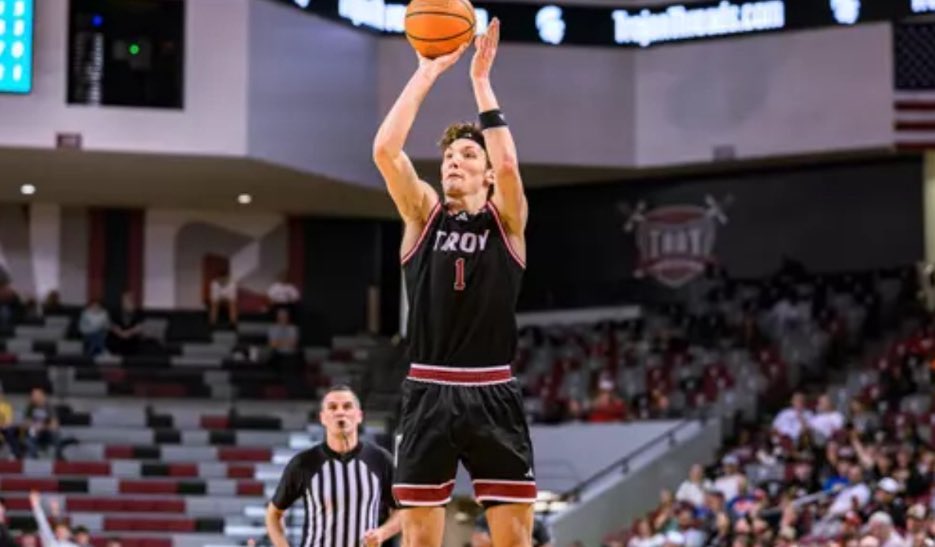 HP Props tweet media