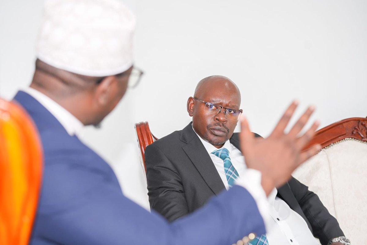 fikirini_jacobs's tweet photo. Continued mentorship of young people in Kenya who have defined their path in business is key to fostering sustainability and unlocking creativity.

This afternoon, I hosted Dr. Eric Ruto, President of the Kenya National Chamber of Commerce and Industry, at my office to discuss partnership and collaboration in advancing youth empowerment through NYOTA and the Youth Enterprise Development Fund.