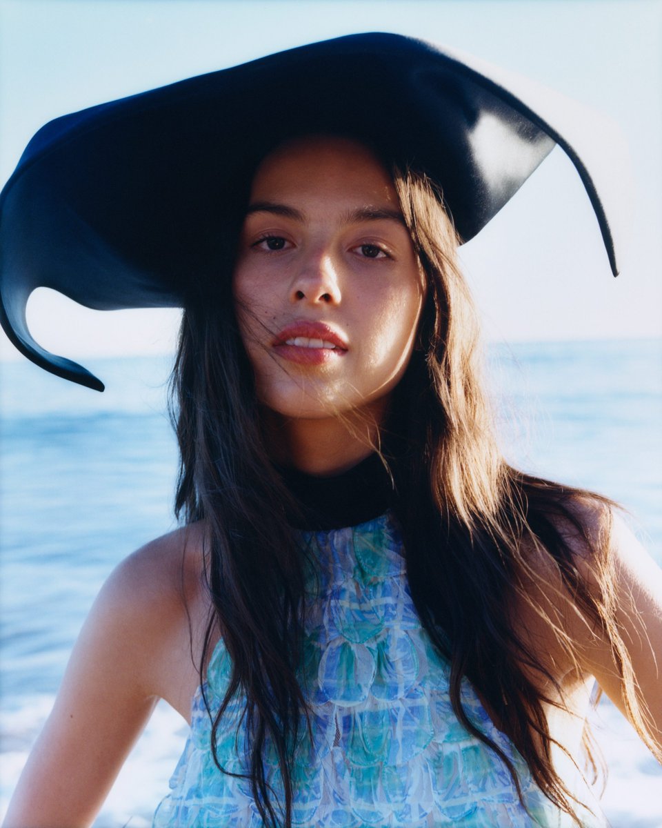 British Vogue tweet media