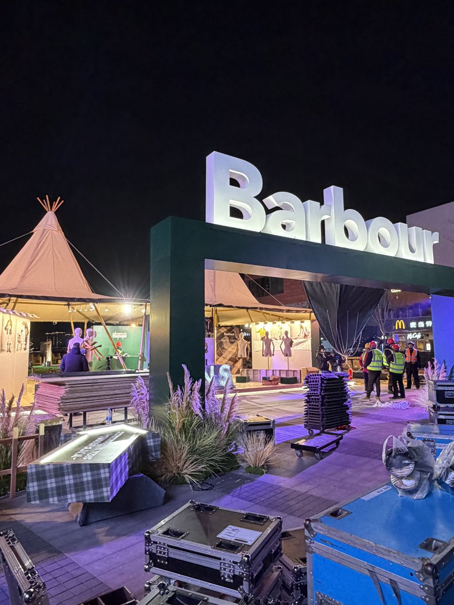 QingQing_HK tweet media