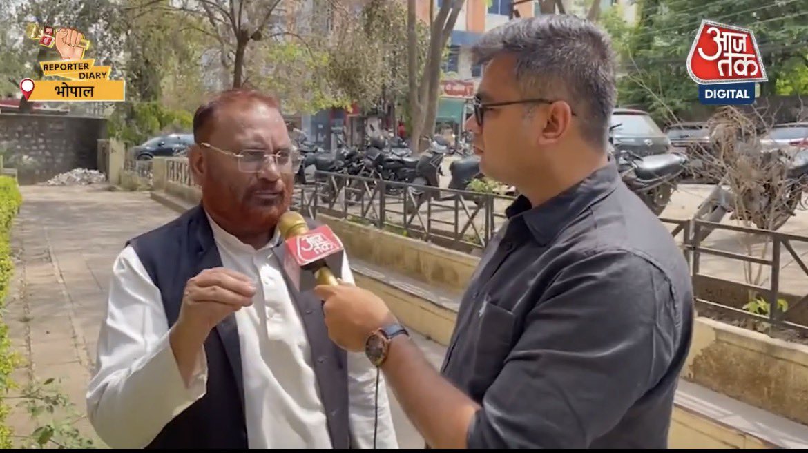 Wasim Akram Tyagi tweet media