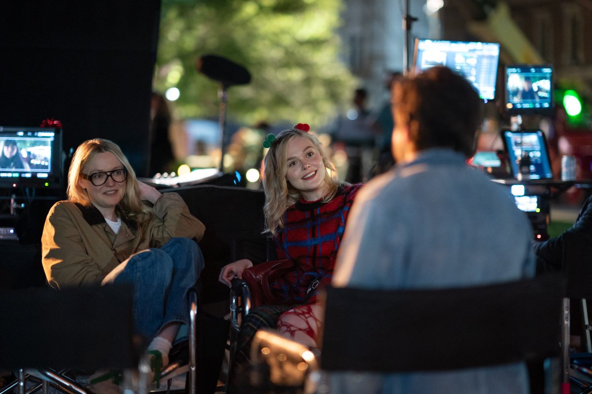 Elle Fanning Central 👽 tweet media