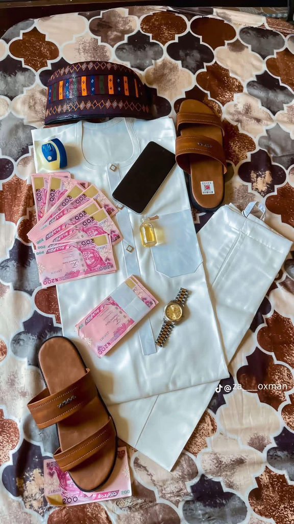 Aura.g 🐳 tweet media