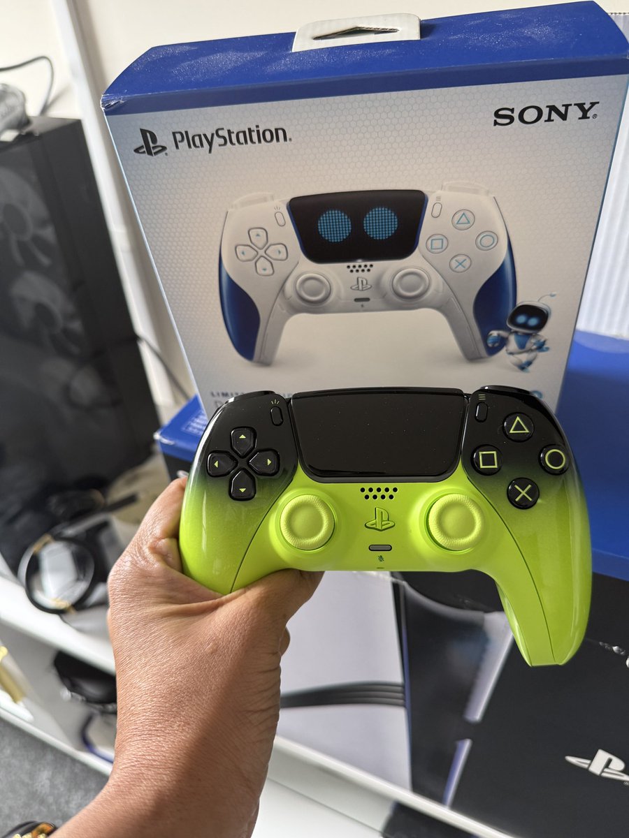 ThizGurlAmaZin tweet media