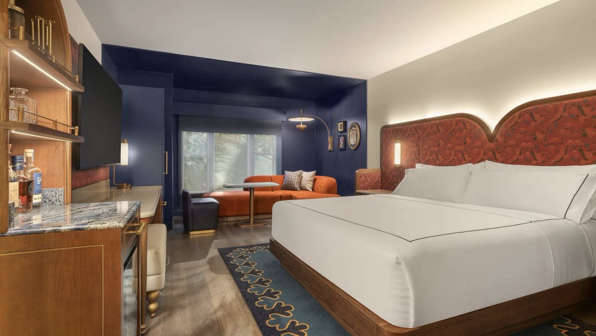 Around Charleston tweet media