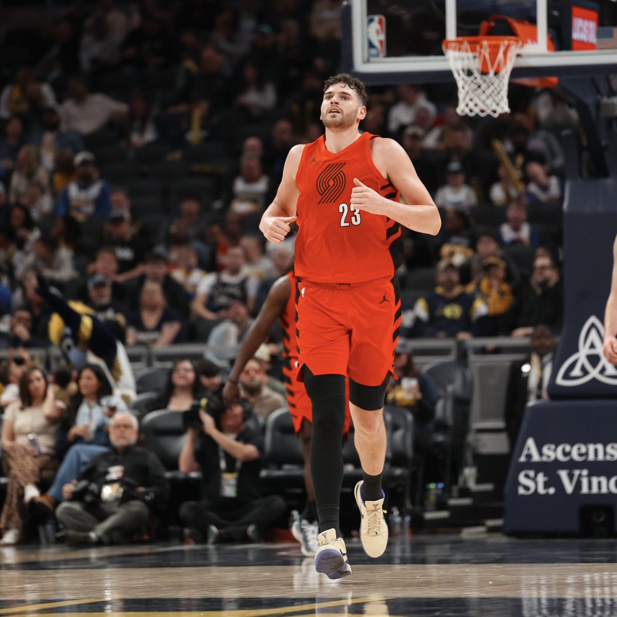 NBA Retweet tweet media