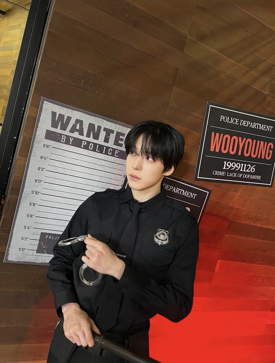 lotustiny🐱 tweet media