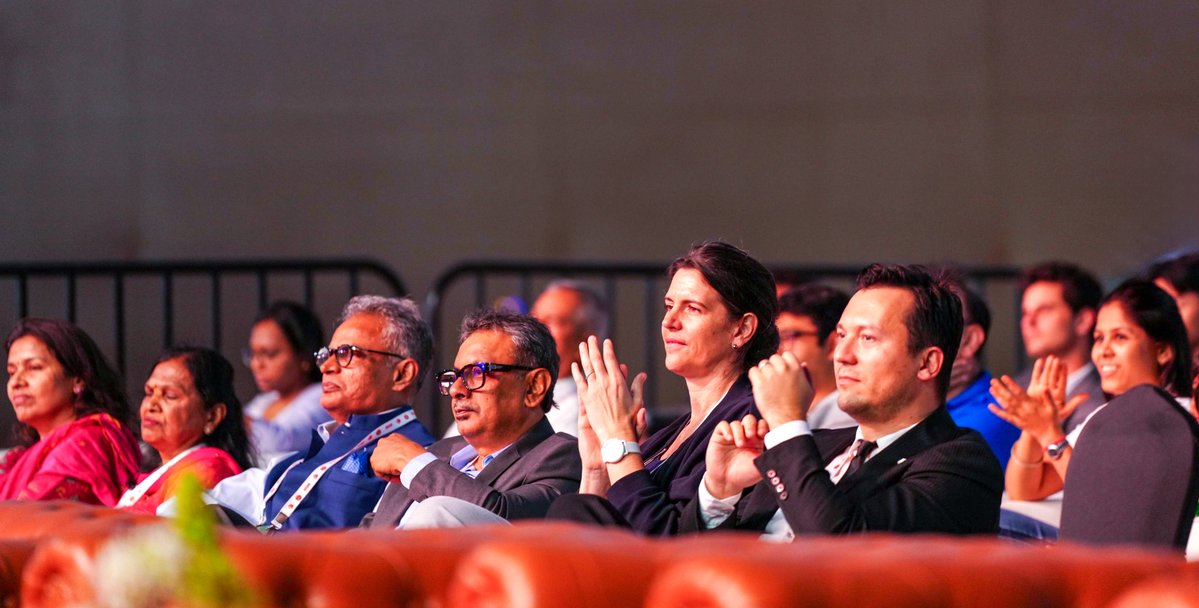 CMO Maharashtra tweet media