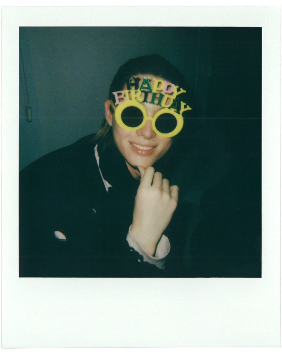 juhoon C͟o͟͟e͟͟r͟͟. tweet media