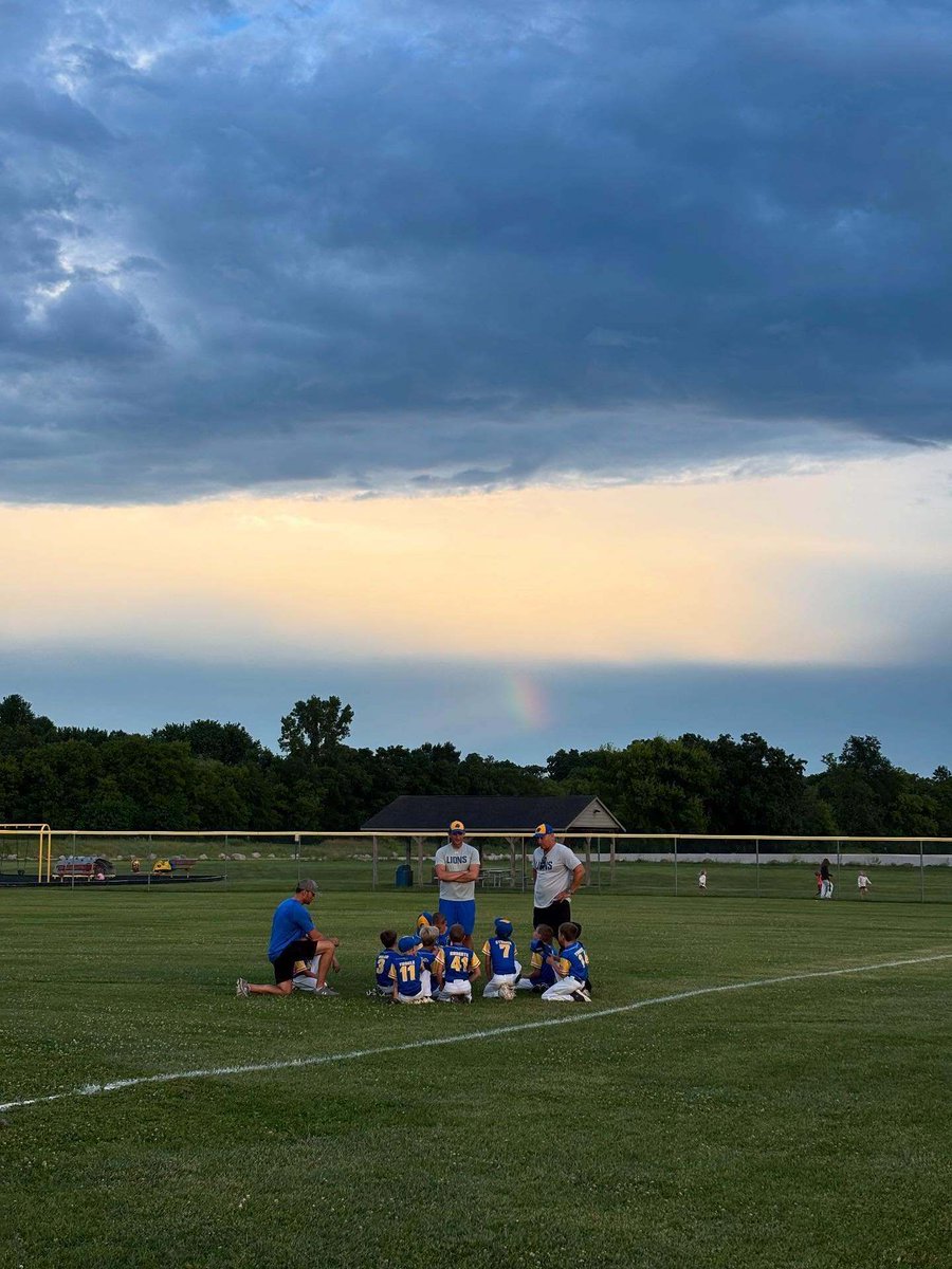 Mike Roberts tweet media