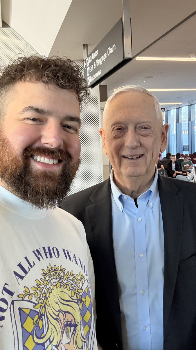 britton winterrose 🛫Hill and Valley tweet media