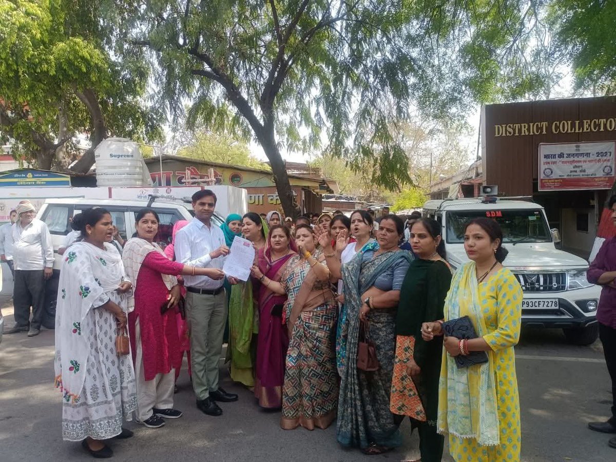 Samajwadi Party tweet media