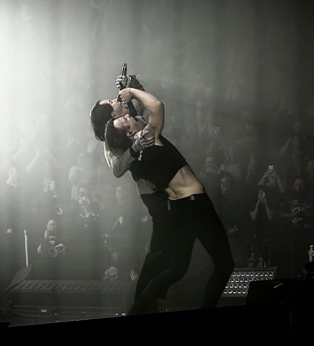 Kay Ꙩ 🦆 tweet media